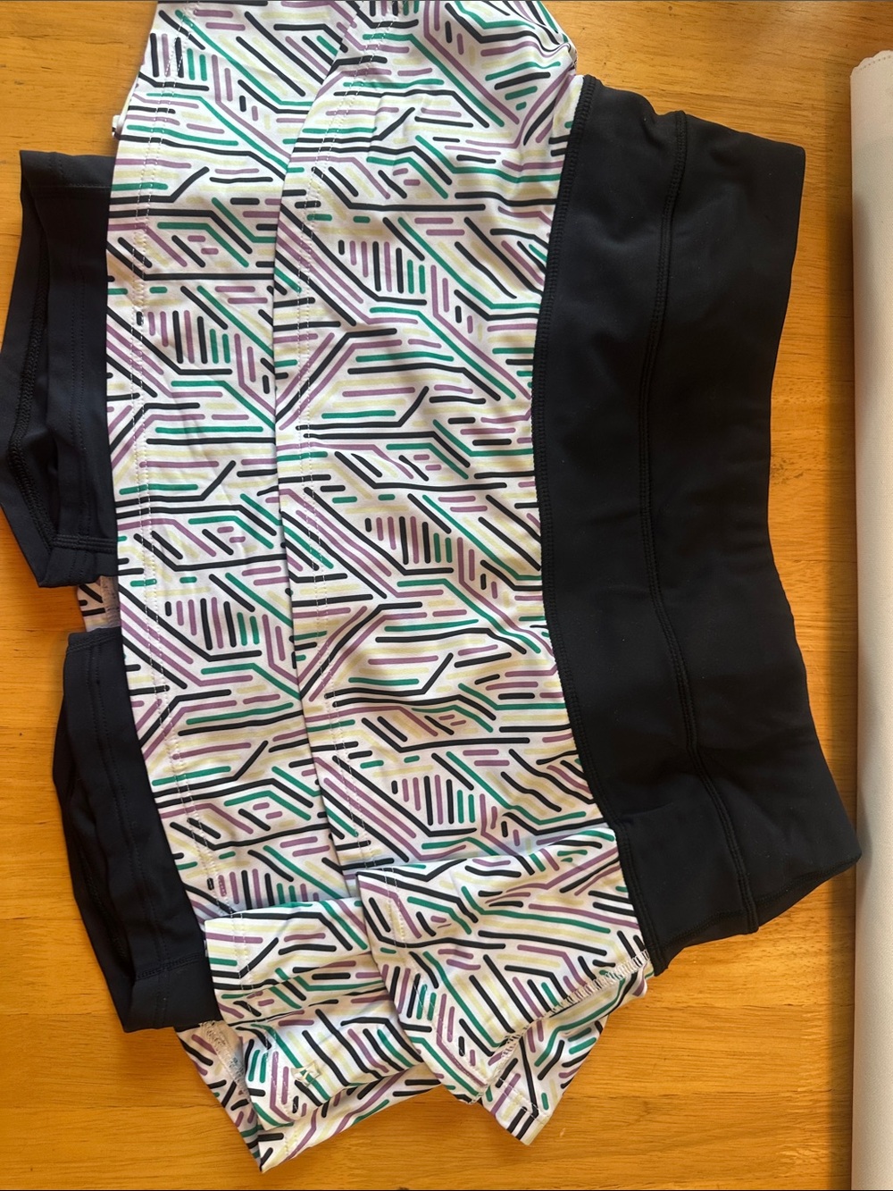 Skirt Sports Cascade Skirt - Black with Geometric Print. EUC, size medium